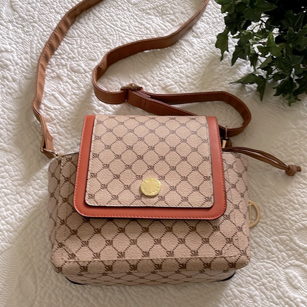 STEVE MADDEN PURSE/BAG Crossbody or Shoulder Excellent Condition!